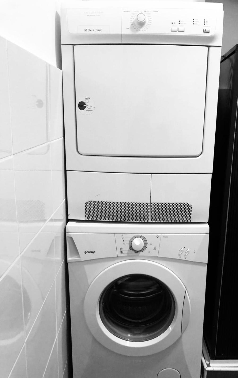 Center Retro Apartment Nis Ngoại thất bức ảnh